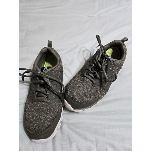Reebok size 7 women's green Steel toe tennis shoes - Picture 1 of 6